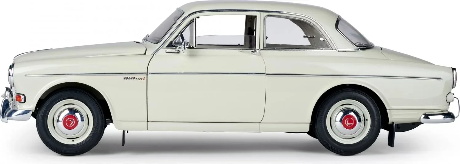 IXO Models Volvo S122 Amazon Modellauto Sammlermodell